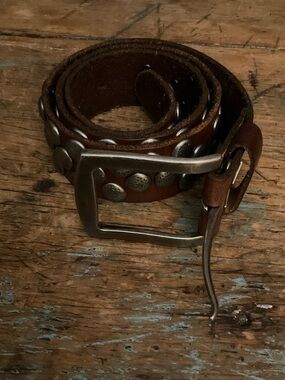 Amazing Hewitt Bed Stu belt M